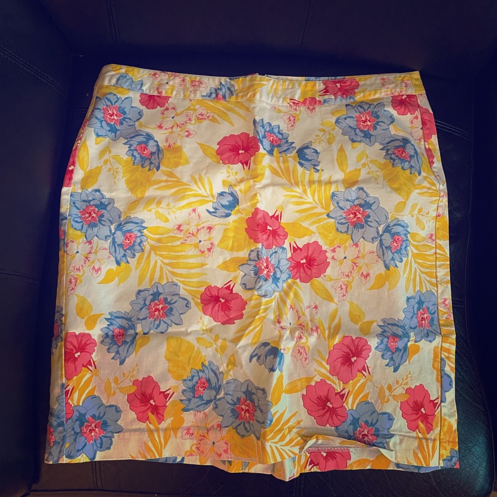 Floral pencil skirt